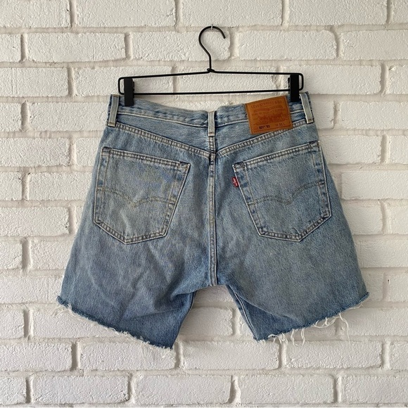 Levi's 501 '93 Denim Jean shorts Premium Big E Men’s 31 button fly blue frayed - Picture 4 of 9